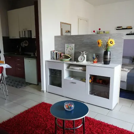 Apartament Monolocale Nel Verde